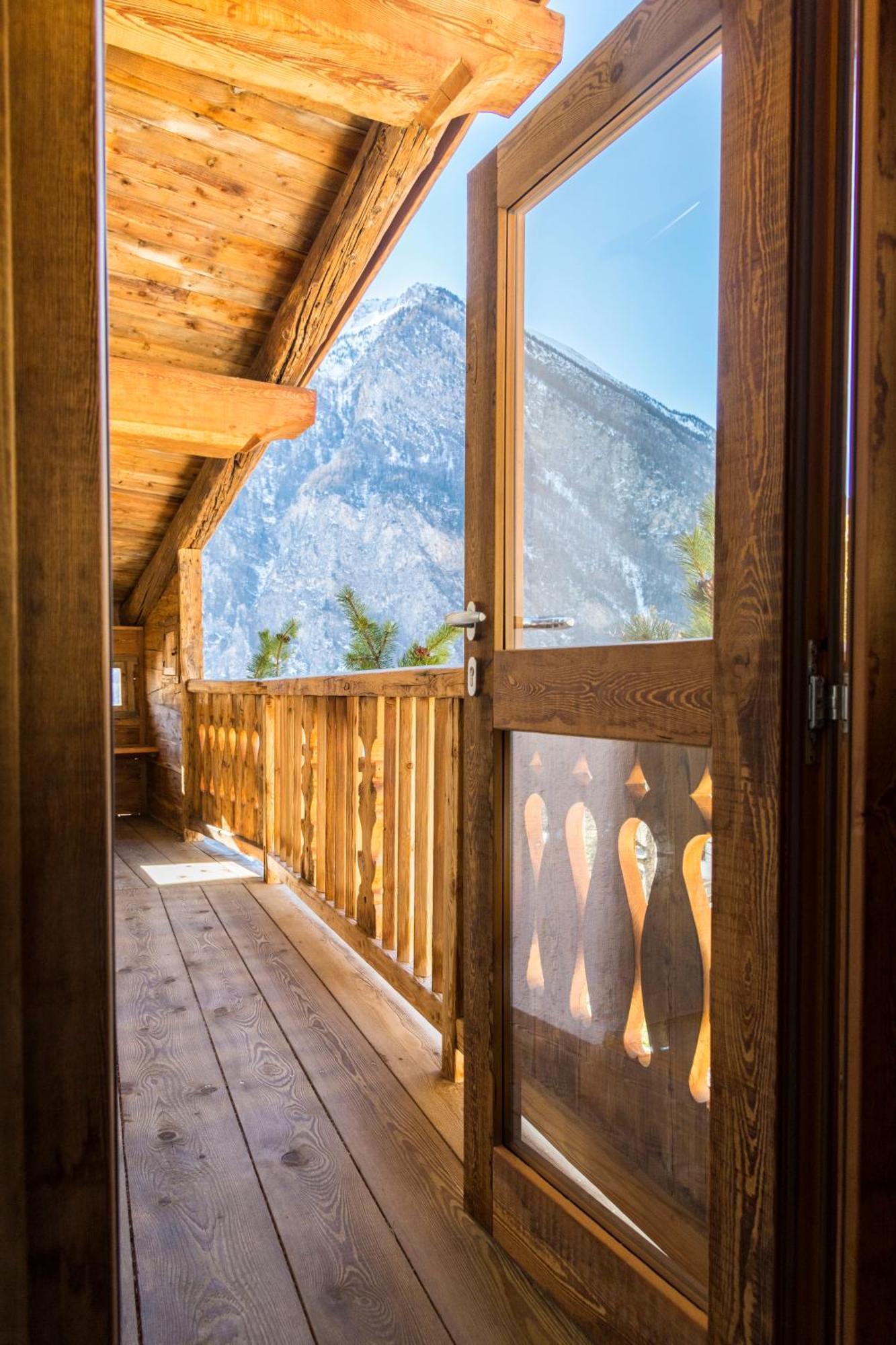 La Placette - Albergo Diffuso E Trattoria Usseaux Extérieur photo