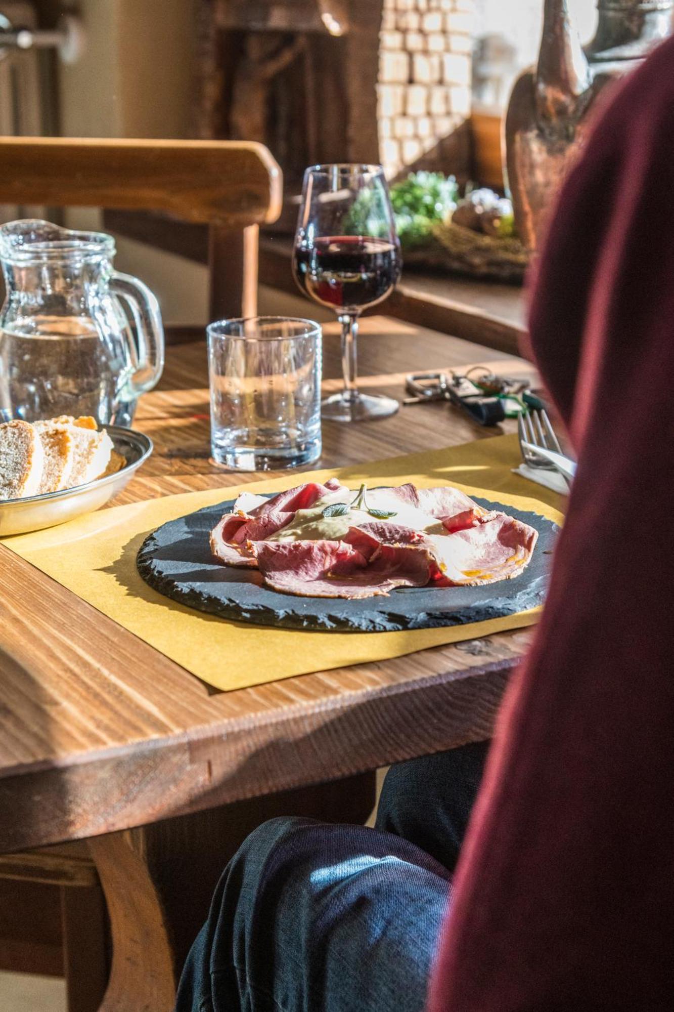 La Placette - Albergo Diffuso E Trattoria Usseaux Extérieur photo
