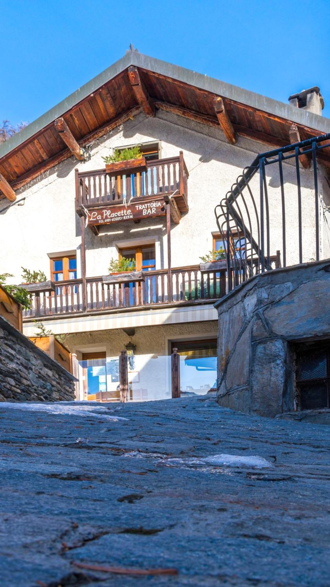 La Placette - Albergo Diffuso E Trattoria Usseaux Extérieur photo